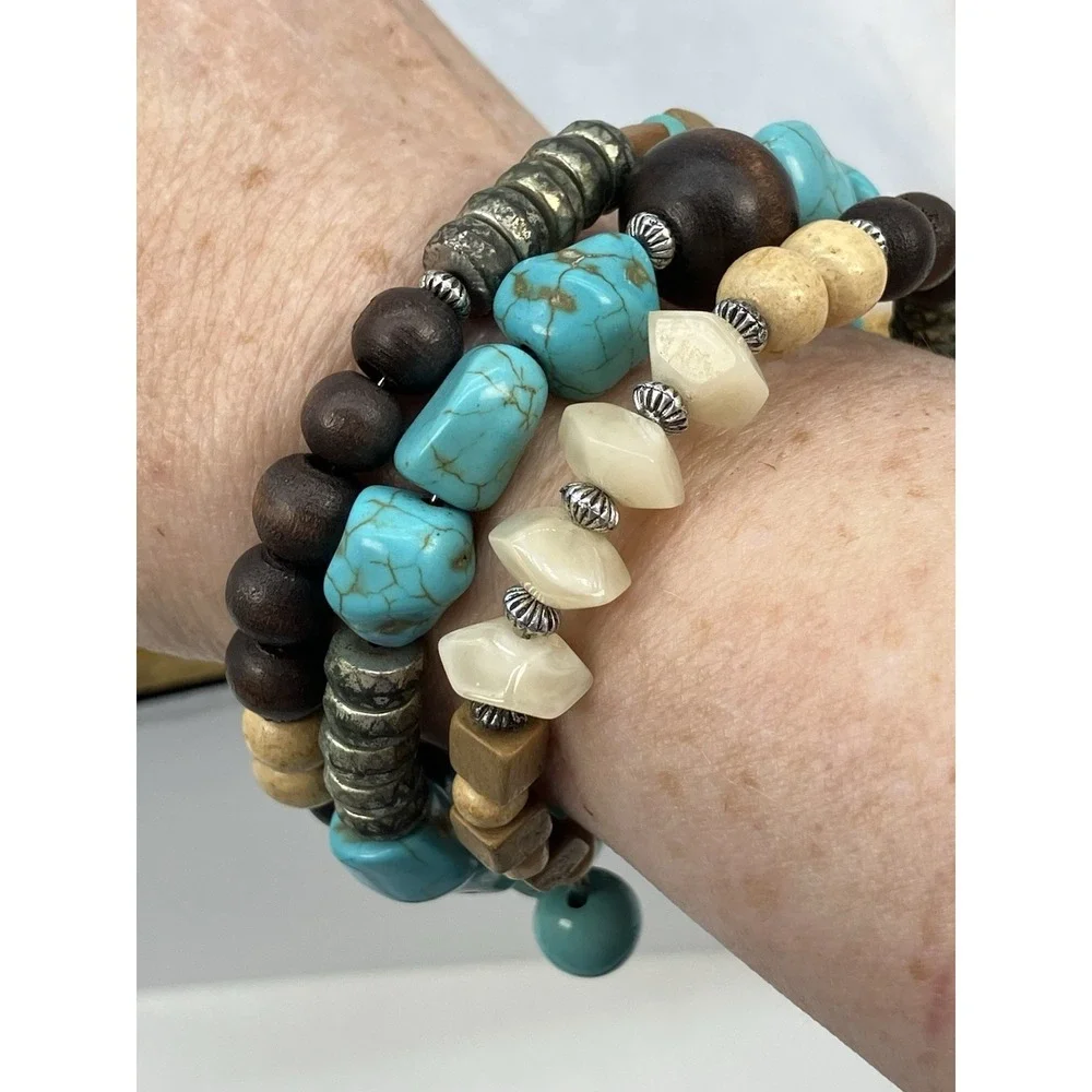 Vtg Faux Turquoise Blue Wood Coil Wire Wrap Bracelet Boho Hippie Cowgirl Western